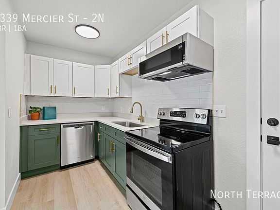 3rd image of 4439 Roanoke Pkwy #3N