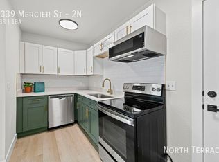 4439 Roanoke Pkwy #3S, Kansas City, MO 64111