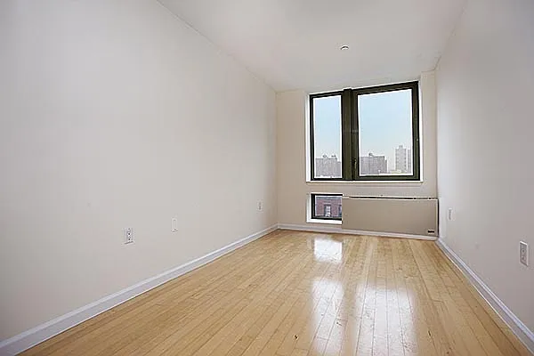 Sold by Nest Seekers International | media 2