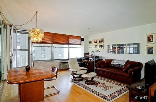 4th image of 1000 N Lake Shore Dr APT 1604