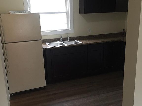 2nd image of 316 5th St NW