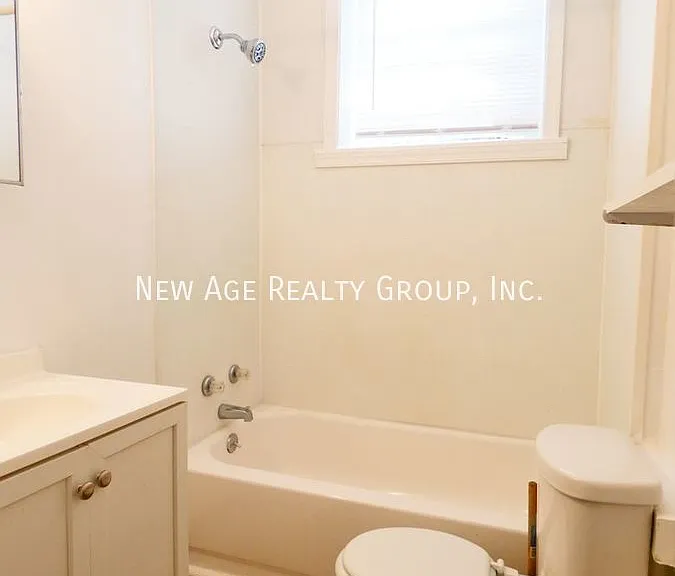 1209 S 58th St #1C — Photo 10