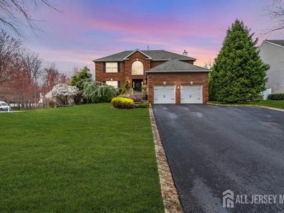 1 Birch Ct, Monroe Township, NJ, 08831