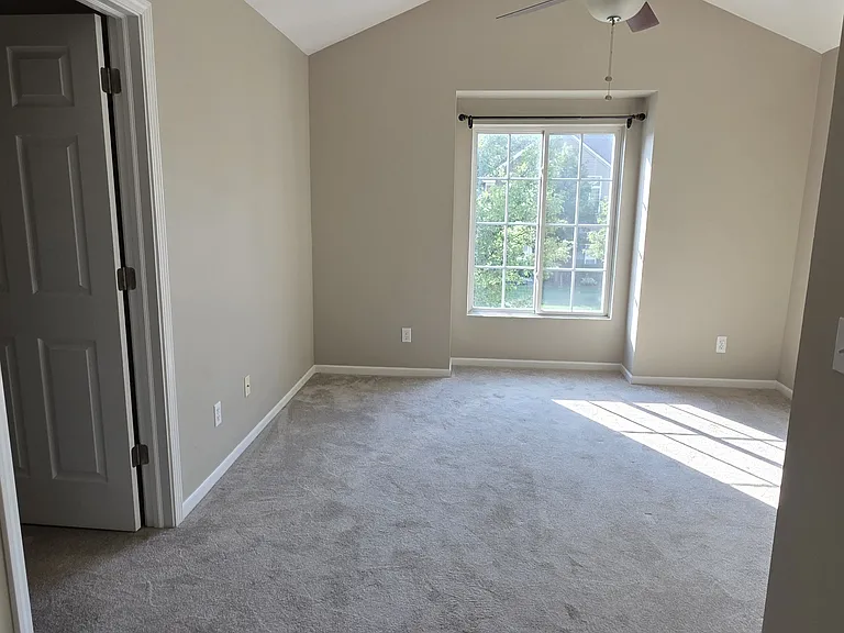 14262 Shadywood Dr #32 — Photo 8