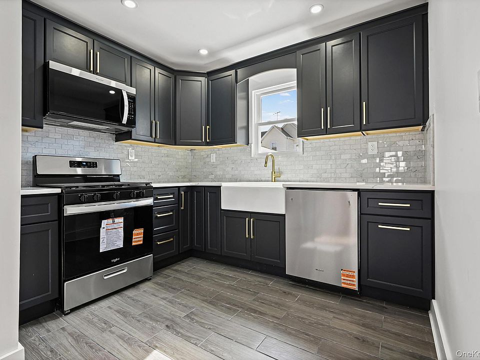 1st image of 191-30 113th Avenue