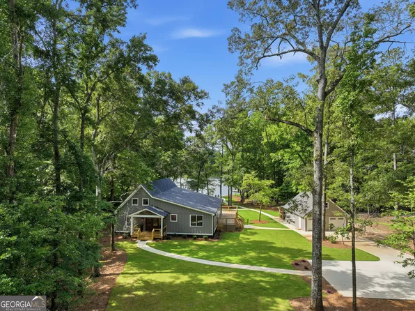 1280 Kimbrough Dr, White Plains, GA 30678