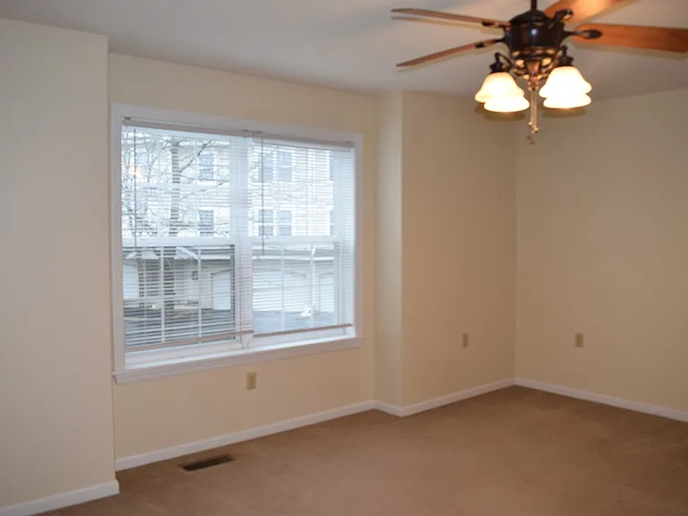 140 Kenley Ct #1 — Photo 14