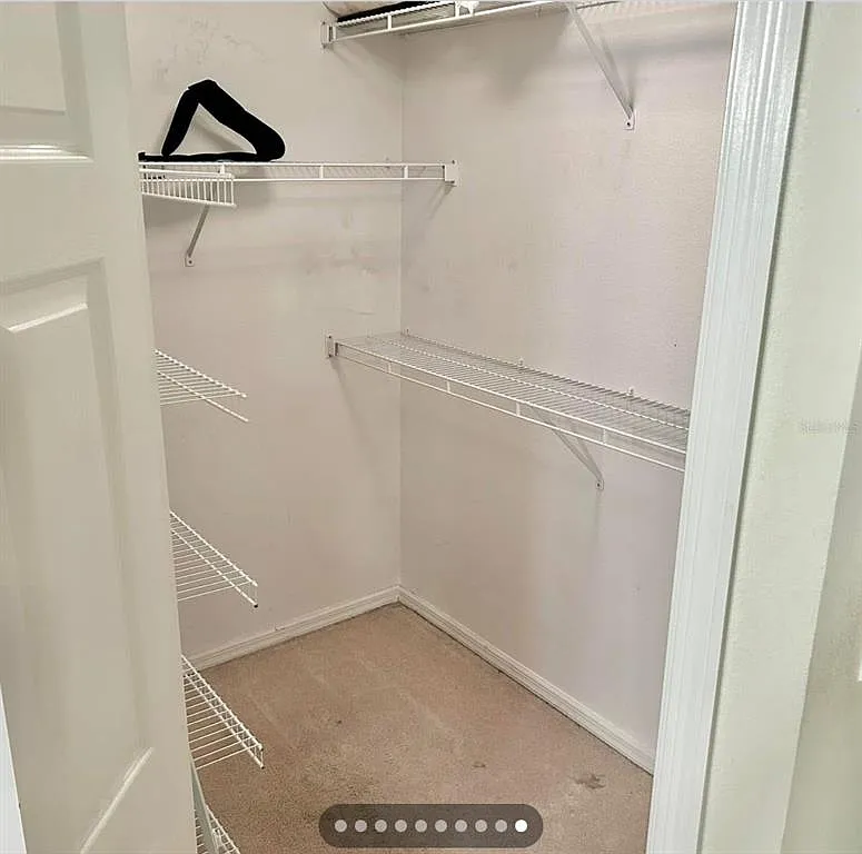 3 bed, 2.0 bath, 1636 sqft, $2,100 — Photo 3