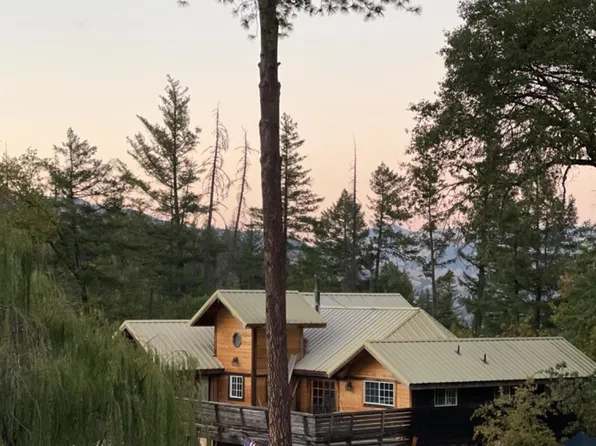 19051 Spyrock Road, Laytonville, CA 95454