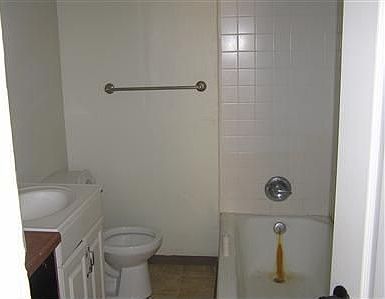 5th image of 1431 E Andrews Ave