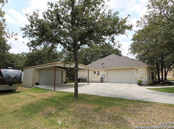 3rd image of 3993 County Road 319