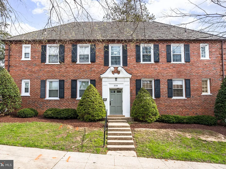 2124 Suitland Ter SE #202