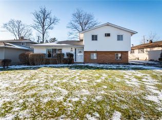 6008 Marra Dr, Bedford Heights, OH 44146