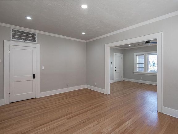 5th image of 620 NW 20th St #1