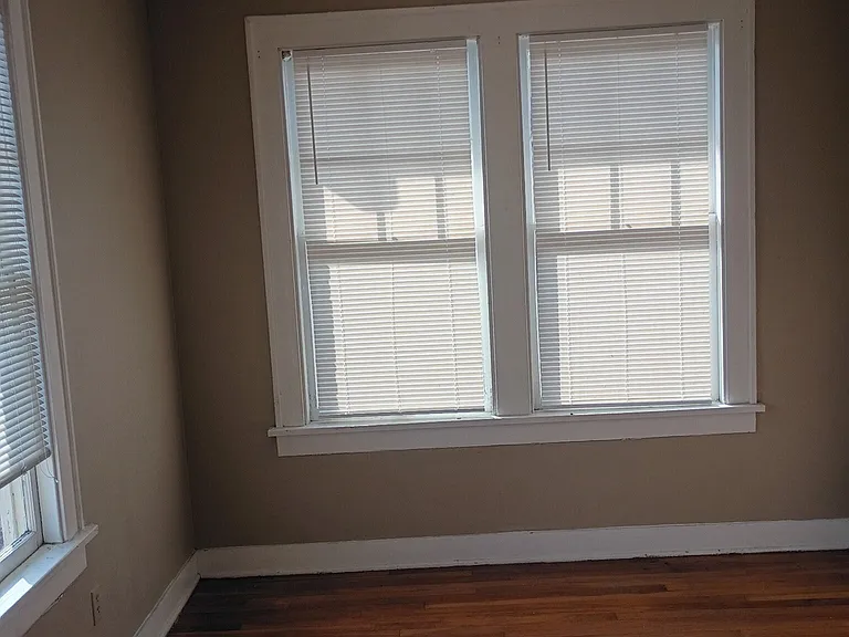 State Street Apartments — Photo 19