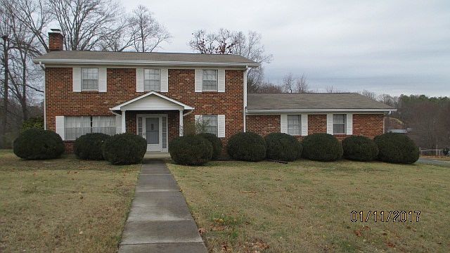 1st image of 208 Belleview Dr SE