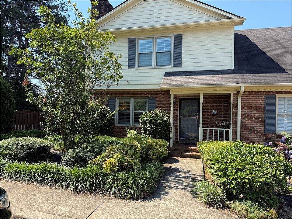 1st image of 2018 Cardinal Park Dr