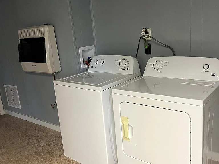80 Hillcrest Cir #1 — Photo 8