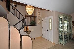 2nd image of 807 Willow Hills Ln
