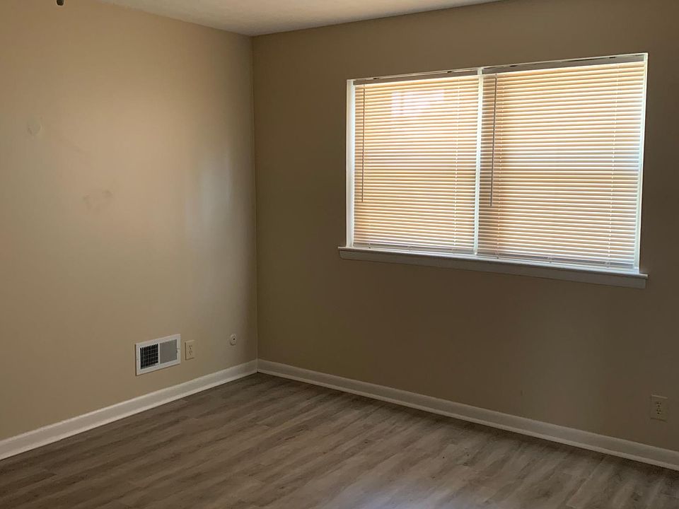 2nd image of 225 Ettels Ln APT 44
