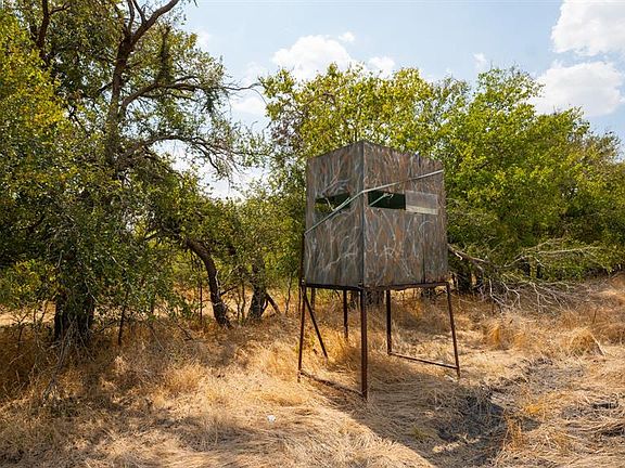 3rd image of 5647 County Road 429