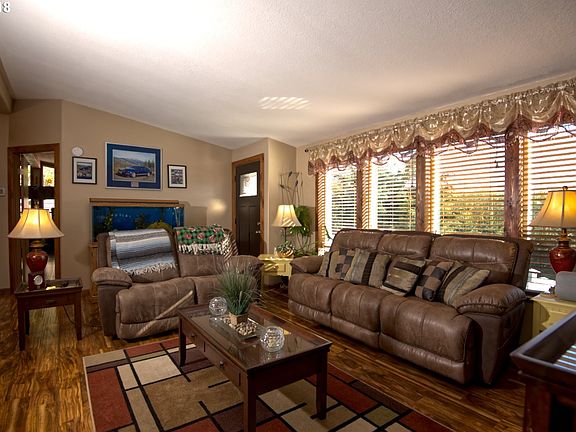 4th image of 22808 NE 417th Cir