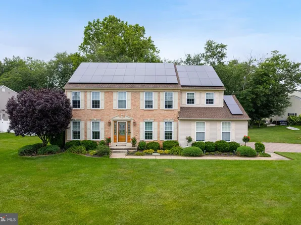 1401 Swan Ln, Mullica Hill, NJ 08062