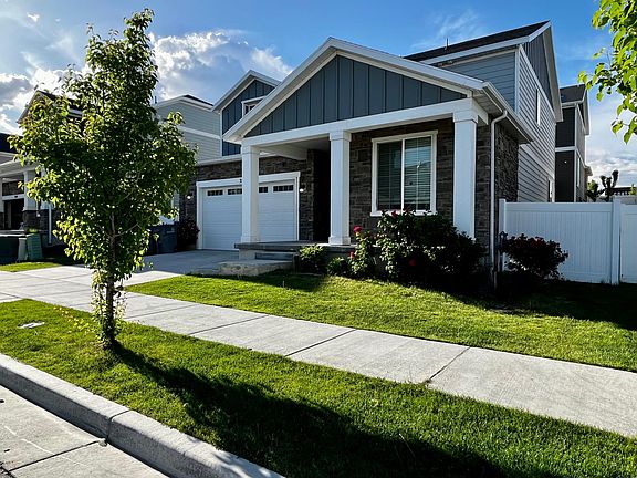3rd image of 3552 W Alta Loma Ln