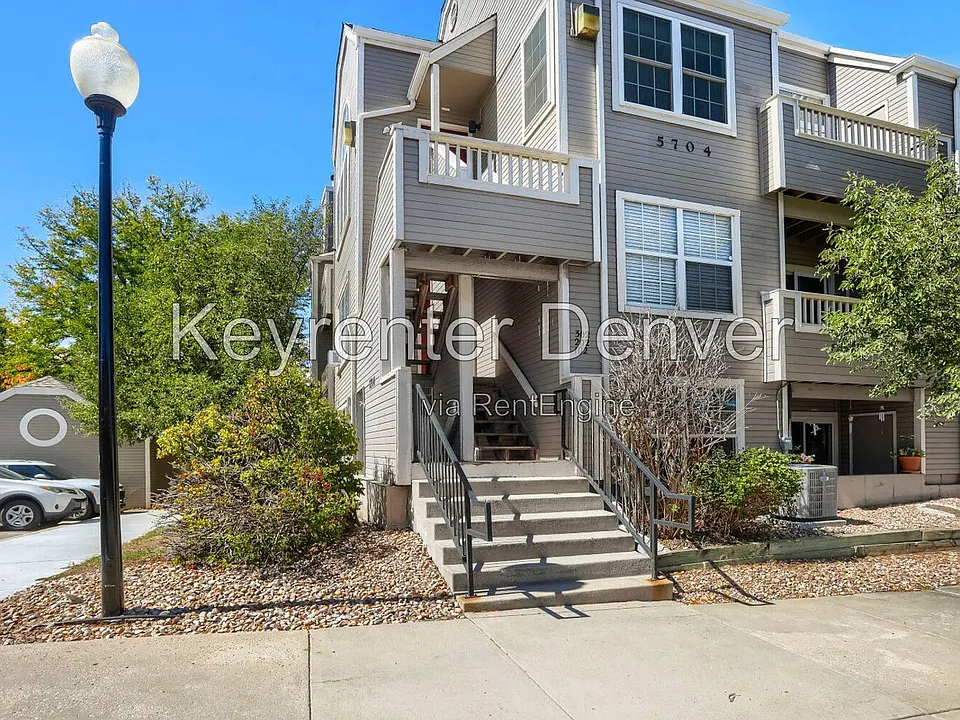 5704 W Asbury Pl #302