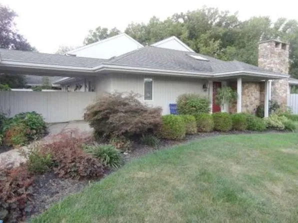 13 Tullamore Dr, West Chester, PA 19382