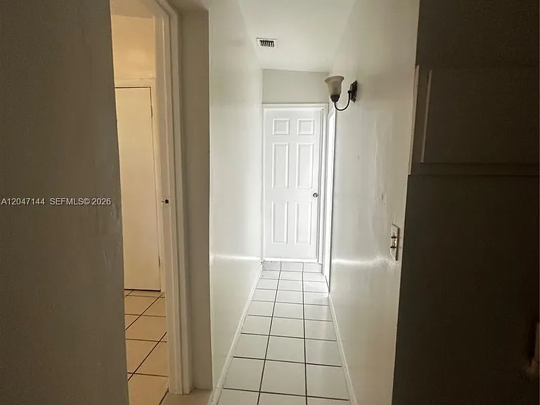 821 SW 2nd St — Photo 12
