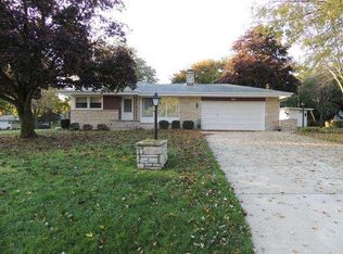 13425 Tremont St, Brookfield, WI 53005