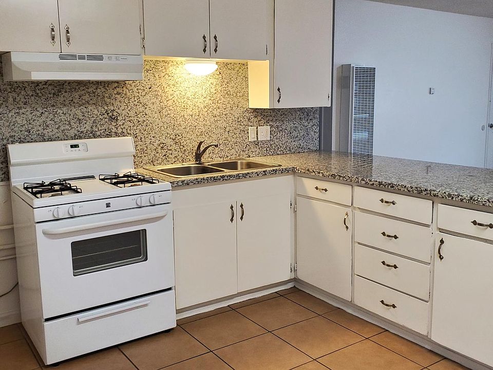 1st image of 217 Clifford Ave #217