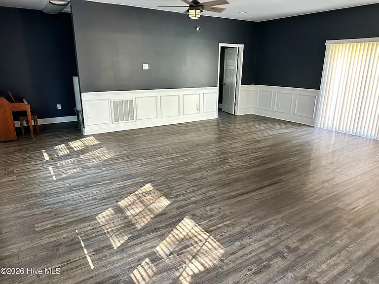 103 Meadowview Rd — Photo 12