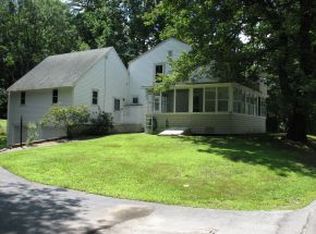 31 Greenfield Rd, Bennington, NH 03442