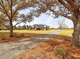820 Autumn Run, Wedgefield, SC 29168