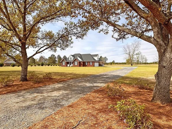 820 Autumn Run, Wedgefield, SC 29168