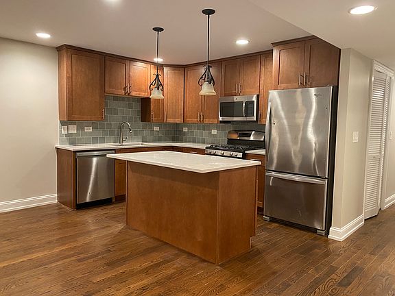5th image of 2555 W Logan Blvd