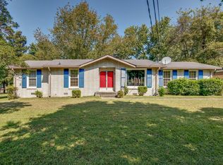 201 Carriage Dr, Nashville, TN 37221