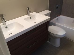 122 Hampshire Dr, Plainsboro, NJ 08536