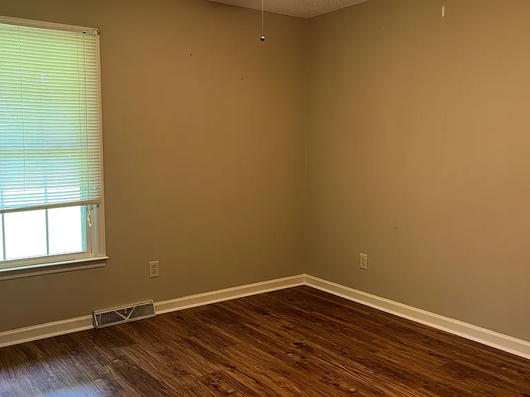 18 Oakdale Dr — Photo 59