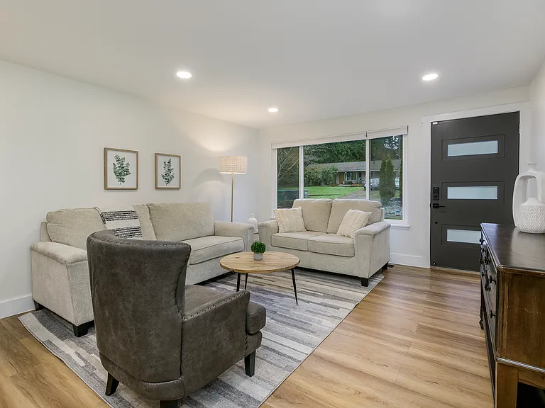 20323 12th Dr SE — Photo 7