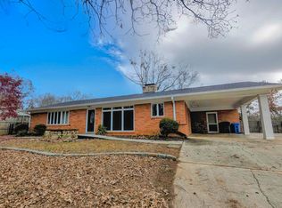 797 Honeysuckle Rd, Gainesville, GA 30501