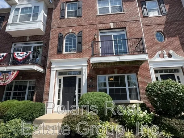 121 11th St NW, Carmel, IN 46032