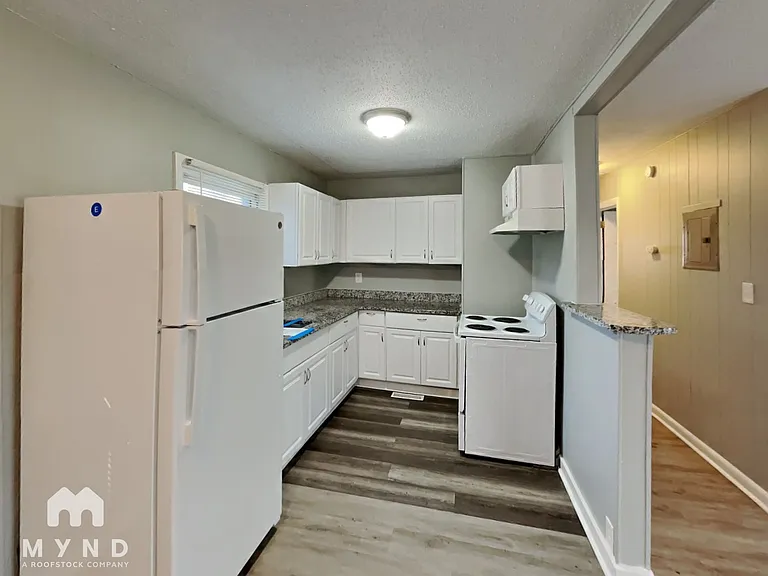 303 Alda Dr — Photo 7