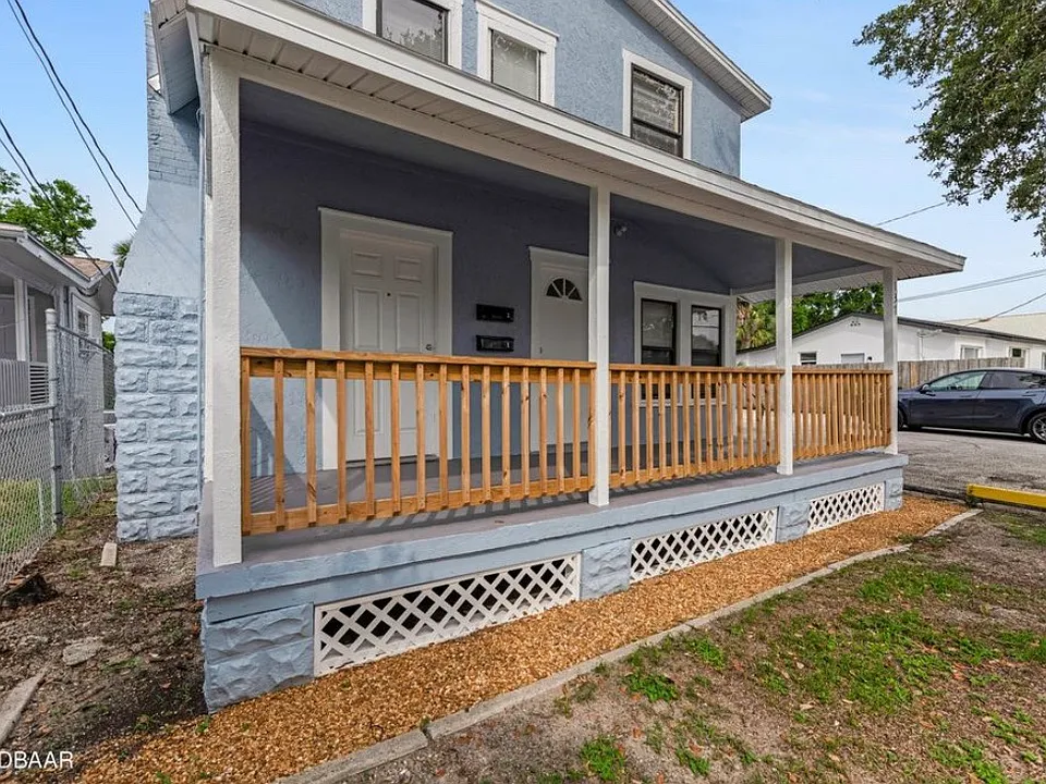137 S Halifax Ave #2