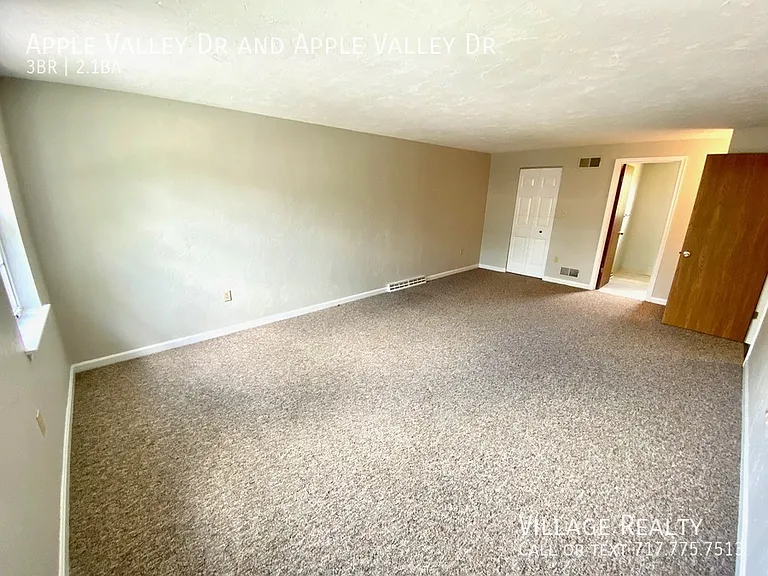 Apple Valley Dr — Photo 18