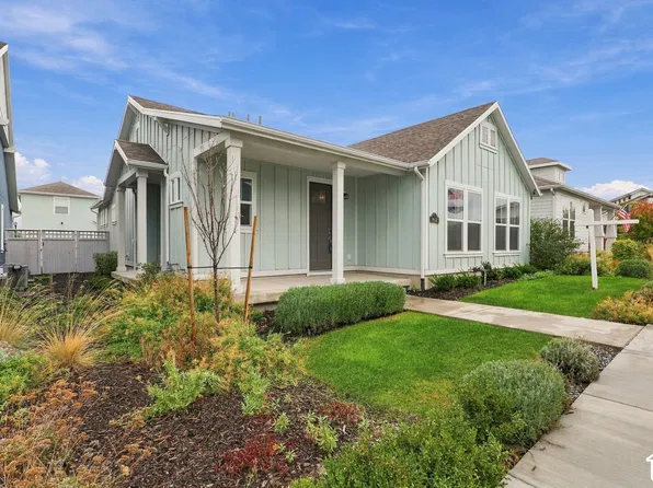 11632 S Kitty Hawk Rd W, South Jordan, UT 84009