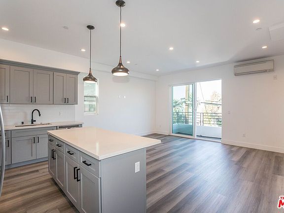 4th image of 525 N Normandie Ave #529