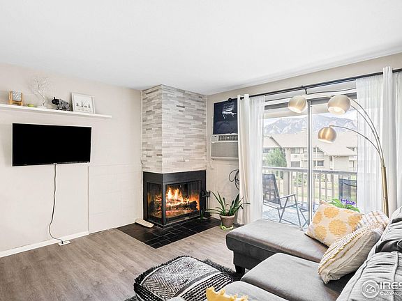 2nd image of 665 Manhattan Dr #205